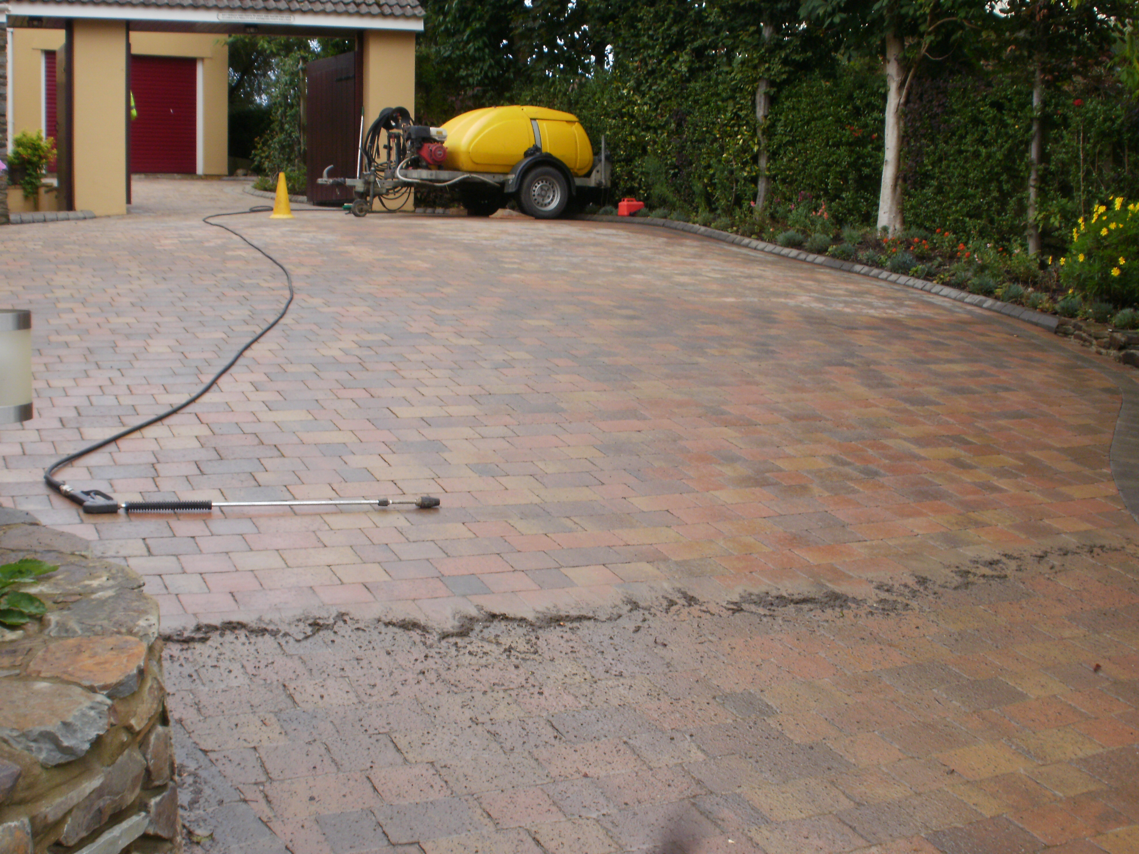 Pressure Washing and Restoration in the South West with Mark's Cleaning. 